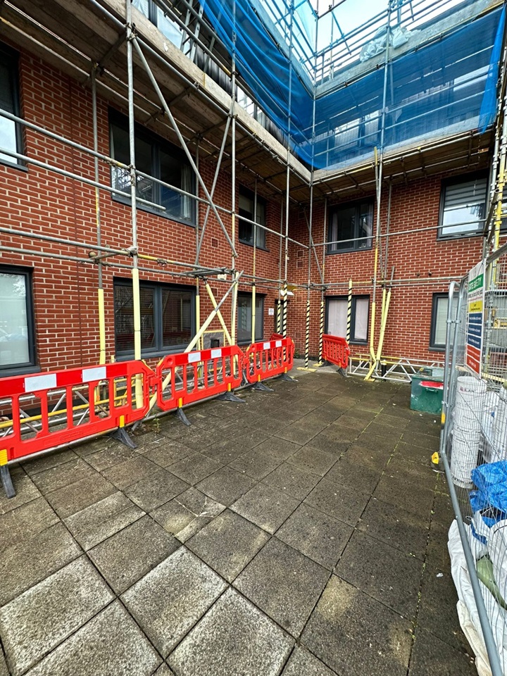 Ruislip 1 Bed Flat, Windmill Court, HA4 To Rent Now for £1,350.00 p/m