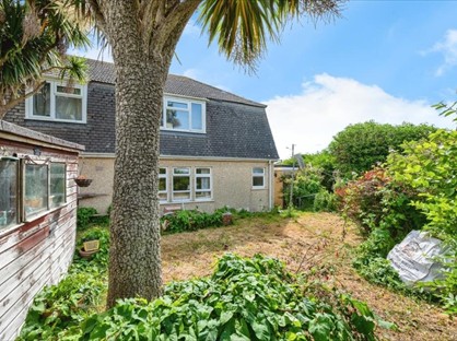 2 Bed Flat, Trevithick Estate, PL28