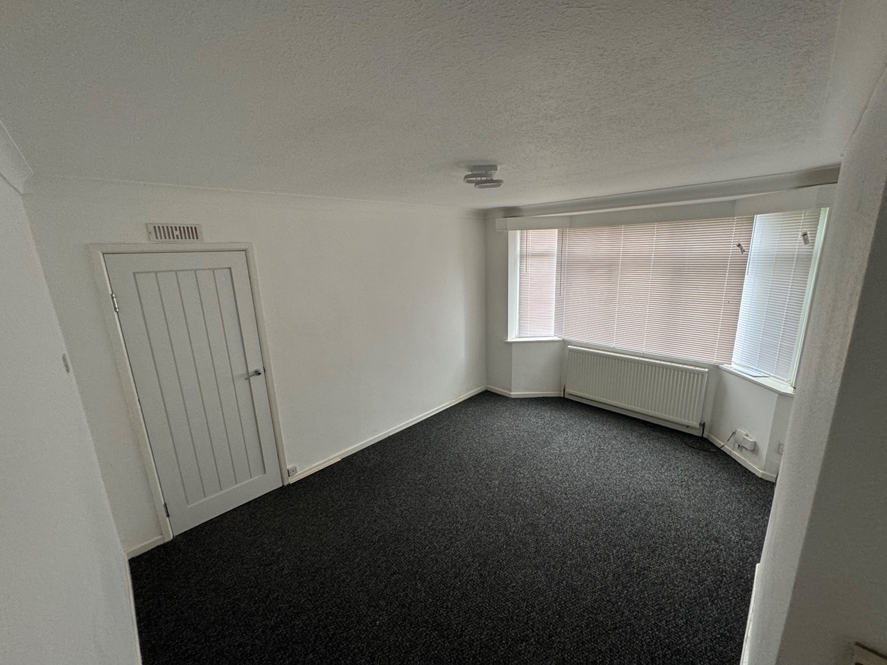 Oadby, Leicester 3 Bed SemiDetached House, Fairfield Road, LE2 To