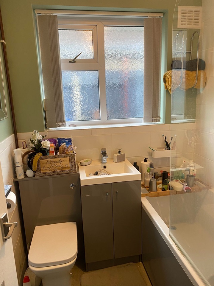 Northampton 2 Bed Bungalow, Charnwood Avenue, NN3 To Rent Now for £