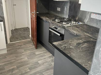 3 Bed Terraced House, North Road, N9