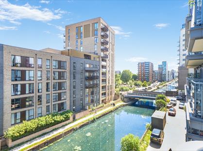 2 Bed Flat, Werner Court, E3