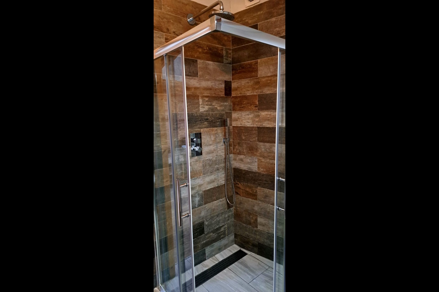 Carshalton Studio Flat, Carshalton, SM5 To Rent Now for £1,100.00 p/m