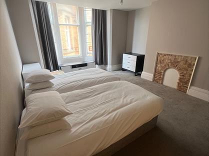 2 Bed Flat, Clifton Road North, FY8