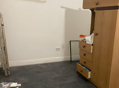Room in a Shared House, Overton Road, E10