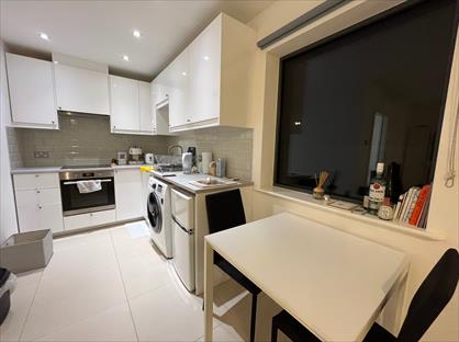 Studio Flat, Clarendon Road, LS2