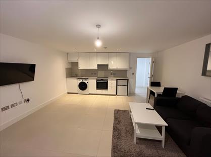 Studio Flat, Clarendon Road, LS2