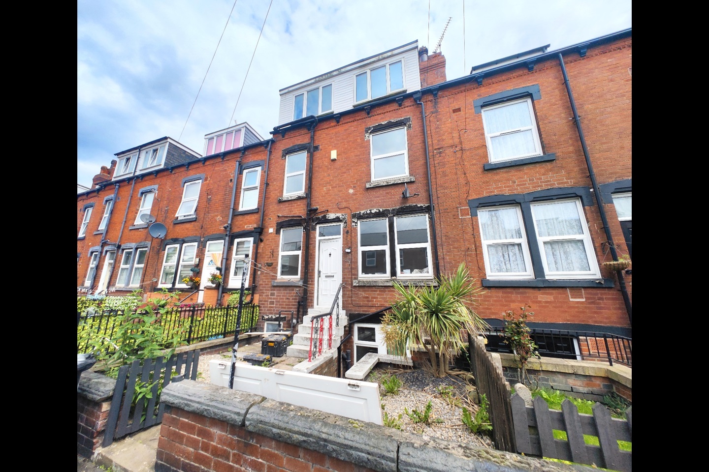 3 Bed Terraced House, Tilbury Mount, LS11