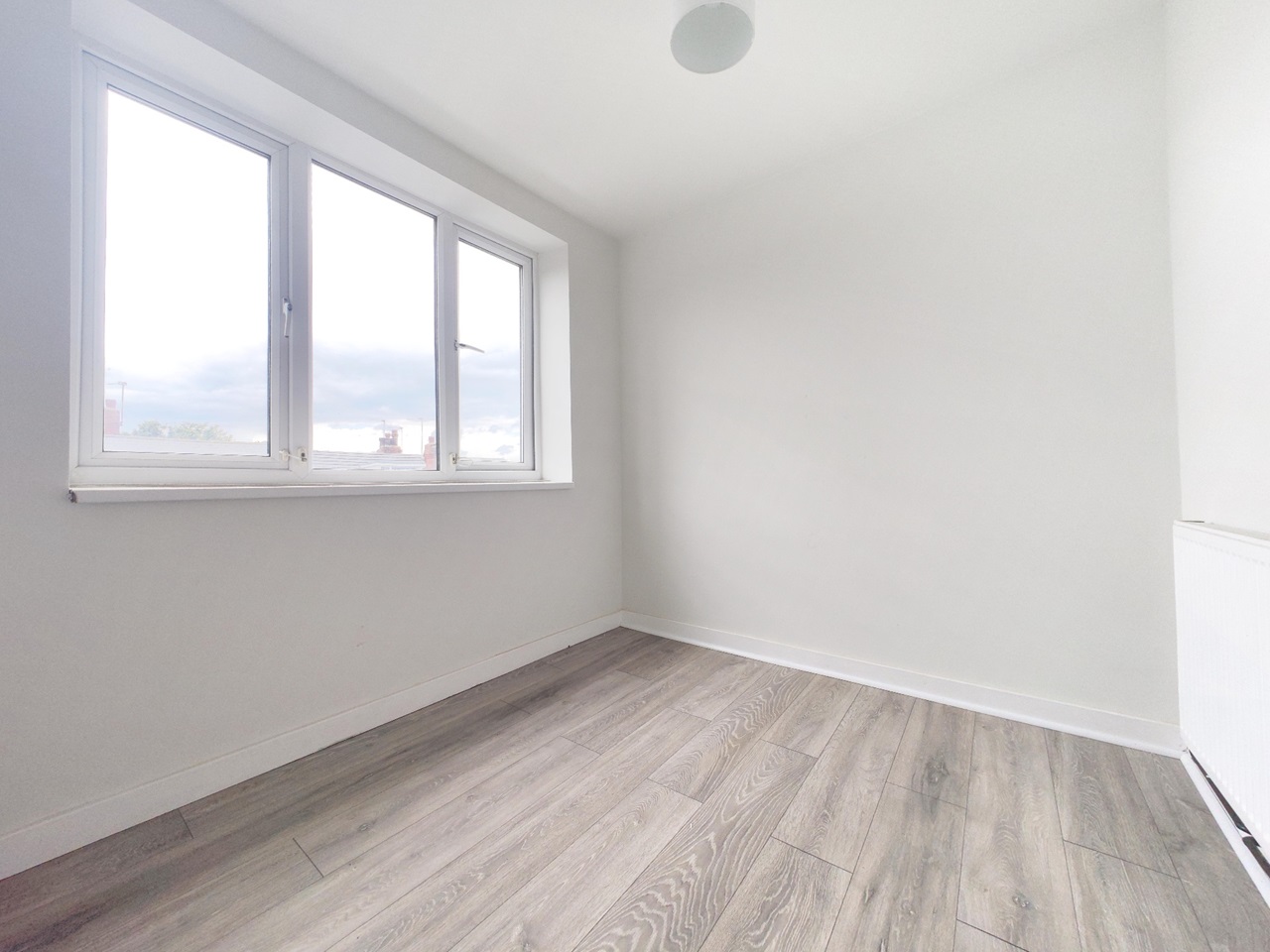 3 Bed Terraced House, Tilbury Mount, LS11 photo 5