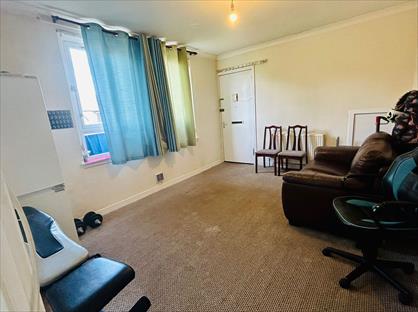 2 Bed Flat, Balgreen Road, EH12