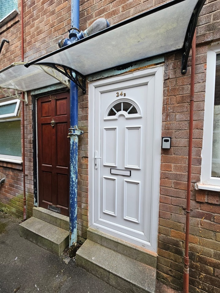 Prestwich, Manchester 1 Bed Flat, Albert Avenue, M25 To Rent Now