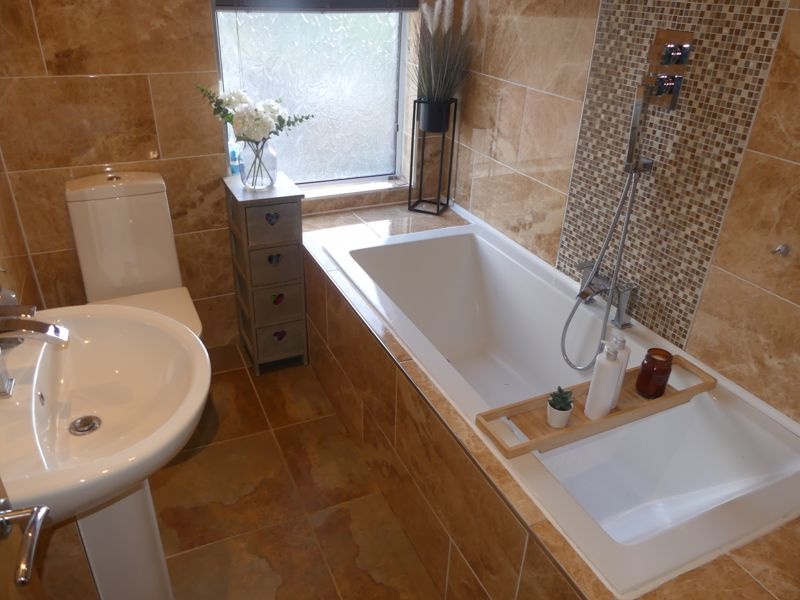 Oldham 3 Bed Terraced House, Ripponden Road, OL4 To Rent Now for £