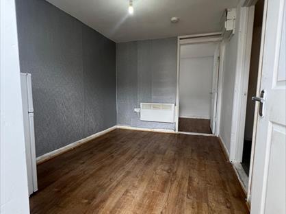 1 Bed Flat, Dunstable Road, LU1