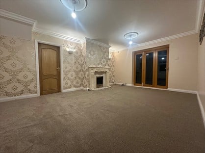 3 Bed Semi-Detached House, North Road, WF13