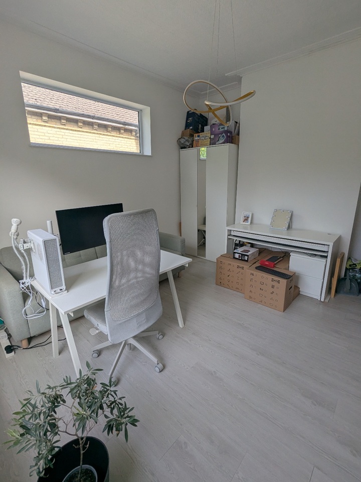 1 Bed Flat, The Avenue, SO17 photo 3