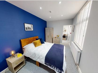 Room in a Shared House, Parrin Lane, M30