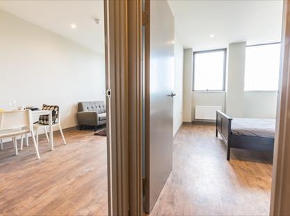1 Bed Flat, Week Street, ME14