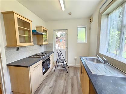 2 Bed Flat, Heathway House, SE13