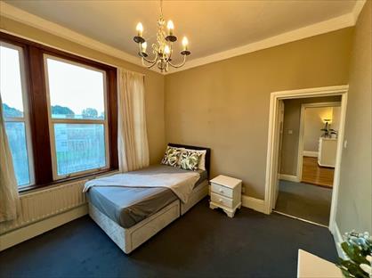 1 Bed Flat, Lynton Road, W3