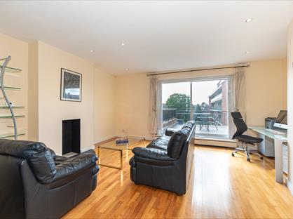 2 Bed Flat, Fulham Road, SW6