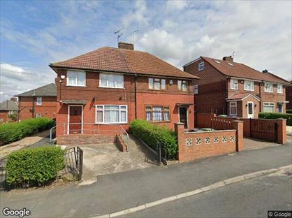 3 Bed Semi-Detached House, St. Wilfrids Drive, LS8