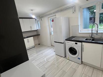 Room in a Shared House, Wellstye Green, SS14