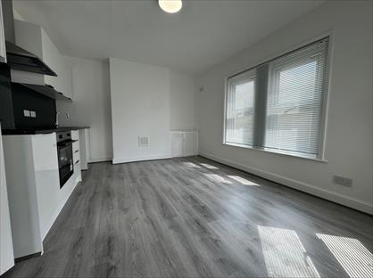 2 Bed Flat, Swete Street, E13