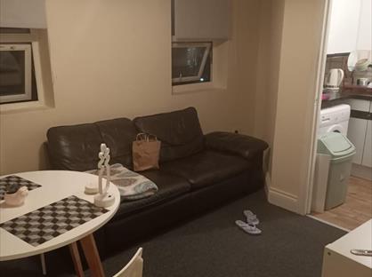 1 Bed Flat, Portwood Road, SO17