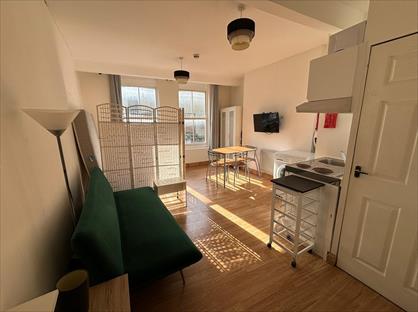 Studio Flat, Scrutton Street, EC2A