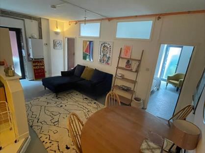 2 Bed Flat, Tudor Grove, E9