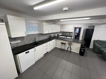 Room in a Shared House, Talbot Road, BH9