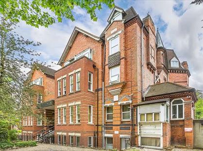 Studio Flat, Fitzjohns Avenue, NW3