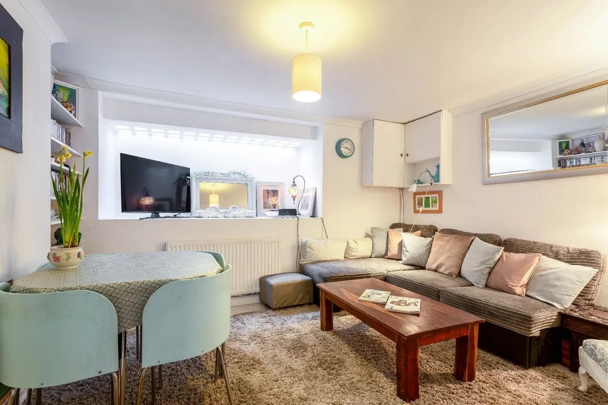 Room in a Shared Flat, The Laines, BN1 photo 5