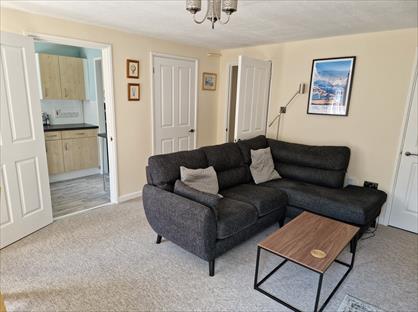 1 Bed Flat, Taunton Close, CB1