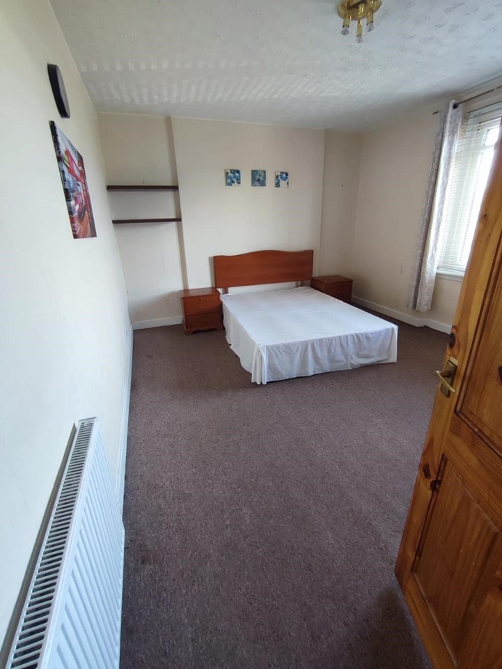 Glasgow 2 Bed Flat, Cessnock Street, G51 To Rent Now for £900.00 p/m