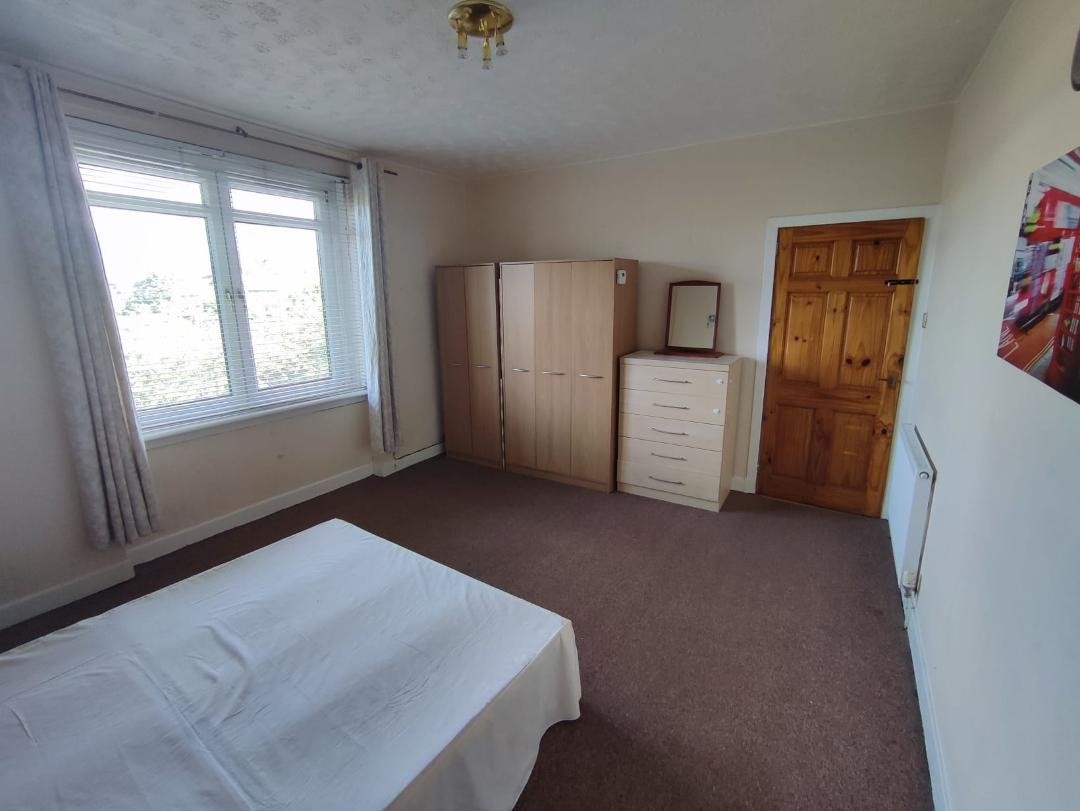 Glasgow 2 Bed Flat, Cessnock Street, G51 To Rent Now for £900.00 p/m