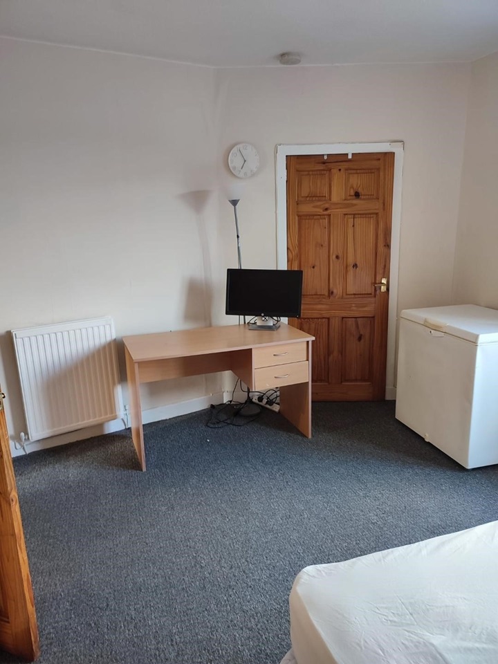 Glasgow 2 Bed Flat, Cessnock Street, G51 To Rent Now for £900.00 p/m