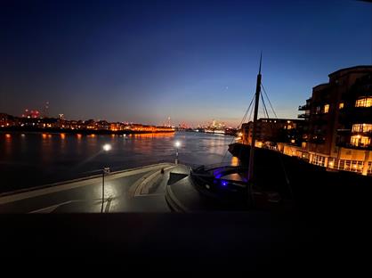 Room in a Shared Flat, Dundee Wharf, E14