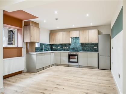 1 Bed Flat, High Street, GU21