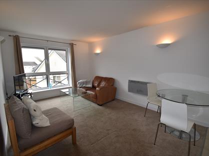 1 Bed Flat, Alpha House, NN1