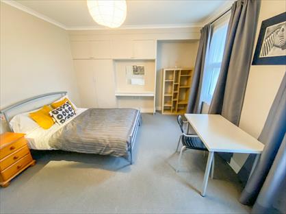 Room in a Shared House, Freemasons Road, CR0
