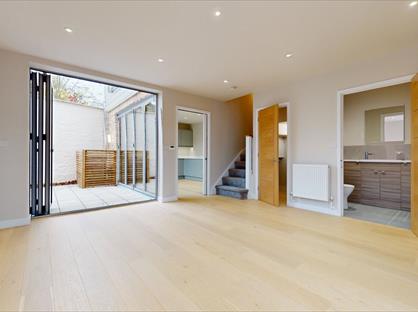 2 Bed Terraced House, Boston Road, W7