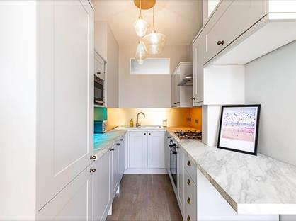 2 Bed Flat, Fulham Palace Road, SW6