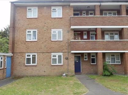 3 Bed Flat, Cranleigh Gardens, UB1