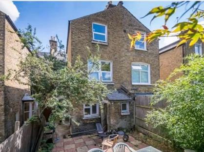 5 Bed Terraced House, Leander Road, SW2