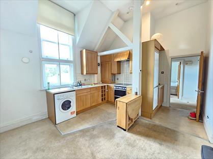 1 Bed Flat, St. Catherine's Apartments, E3