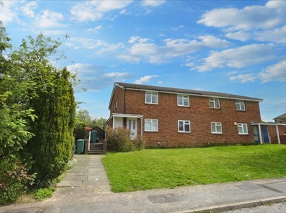 2 Bed Maisonette, Headley Drive, KT18