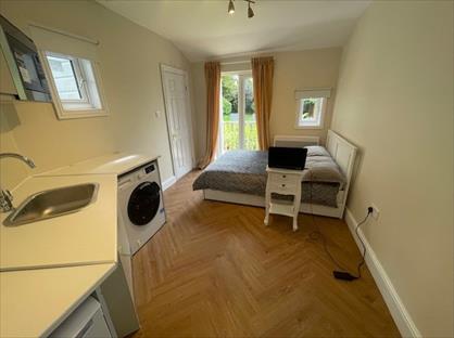 Studio Flat, Finchley Road, NW3