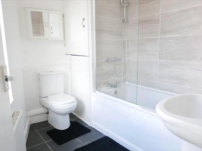 Room in a Shared House, Paisley Road, LS12