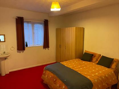 Room in a Shared House, Station Street, WS10